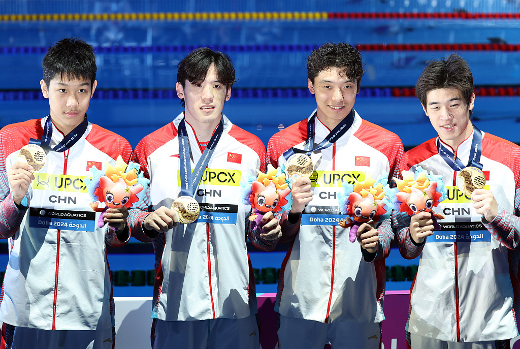 10人新加冕冠军，中国游泳小将闪耀多哈
